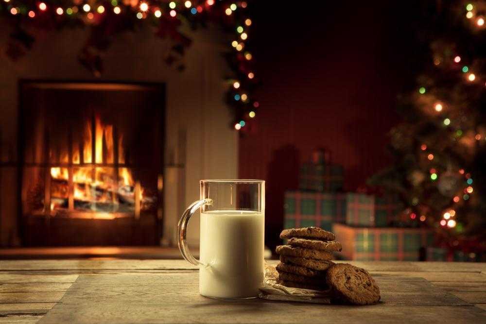 La historia de por qué se le dejan galletitas y leche a Papá Noel